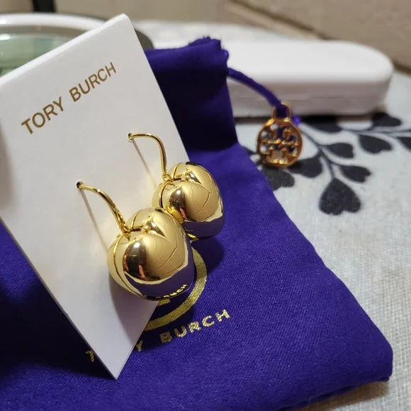 *** SOLD OUT *** Tory Burch Heart Locket Earrings - Picture 6 of 8